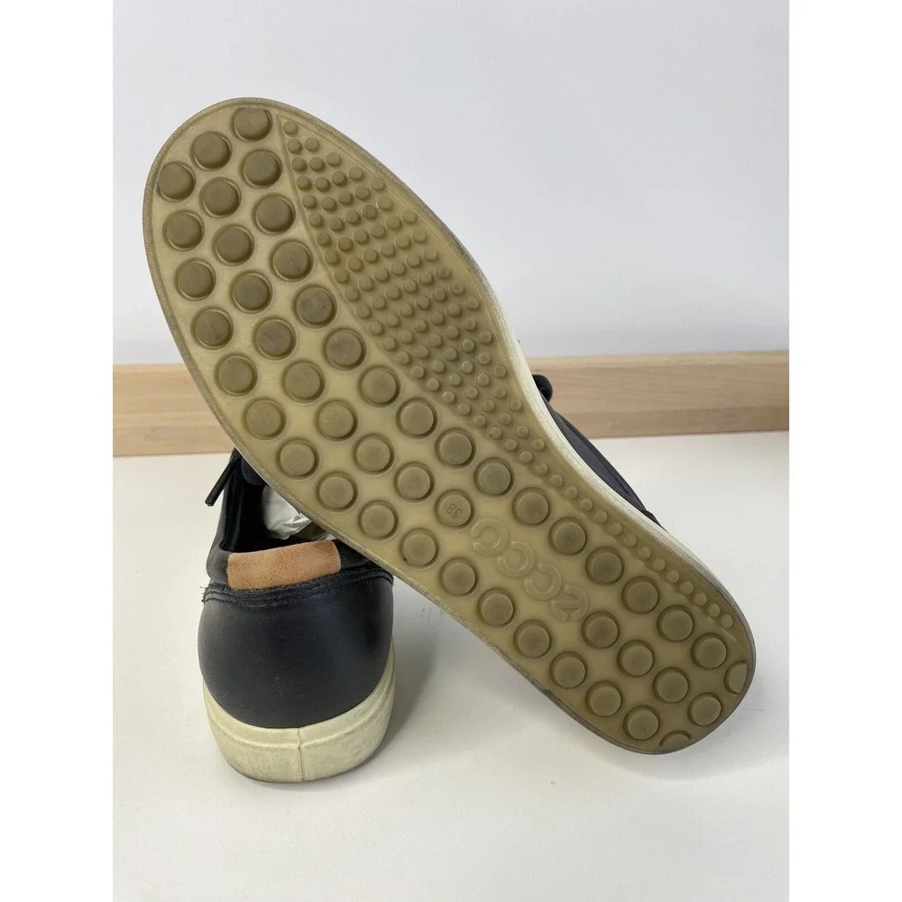 Ecco Soft 7‎ Shoes Women's 38 / 7 Black Leather Comfort Cap Toe Low Top Sneakers